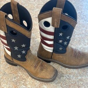 Patriotic Cowboy Boots with Stars and Stripes
